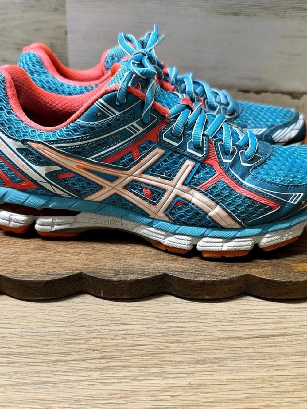 ASICS GT-2000 4 Athletic Shoes Blue & Orange US 81⁄2